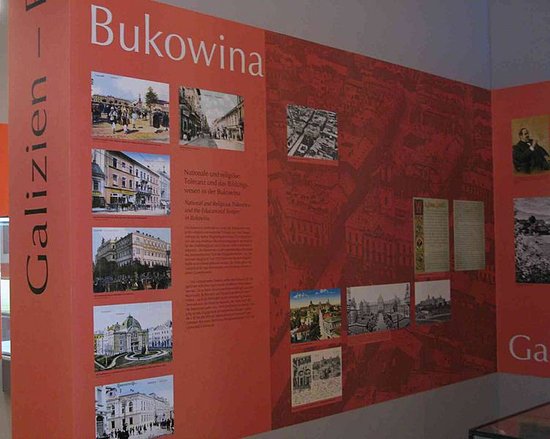 Ausstellungswand zur Bukowina